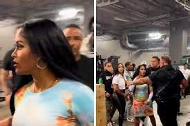 Joseline Hernandez Beats Up Big Lex Backstage at Mayweather。